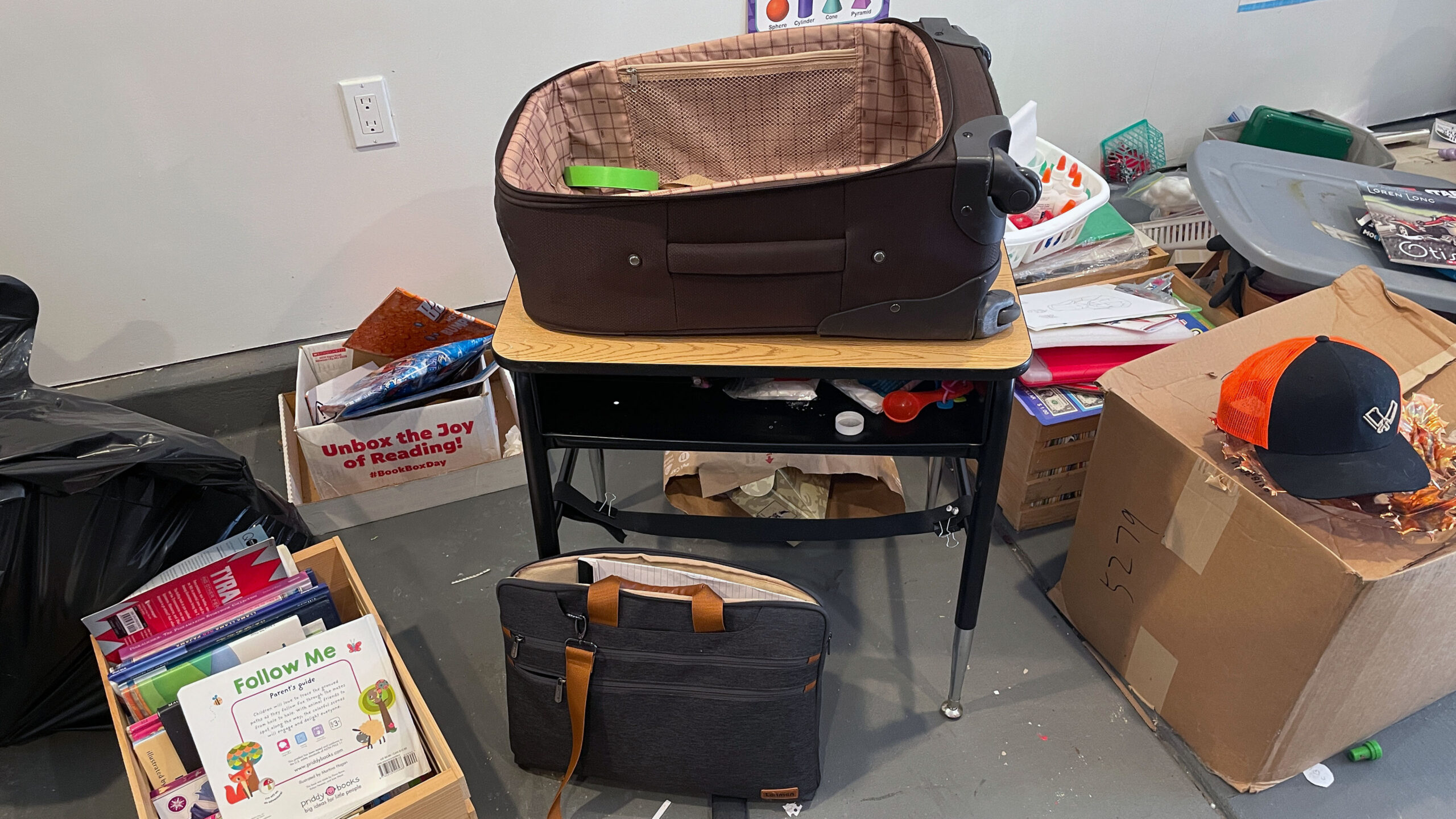 22 Roling case and laptop case